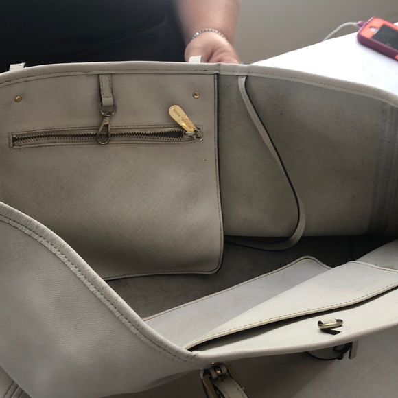 Purse - Picture 2 of 2